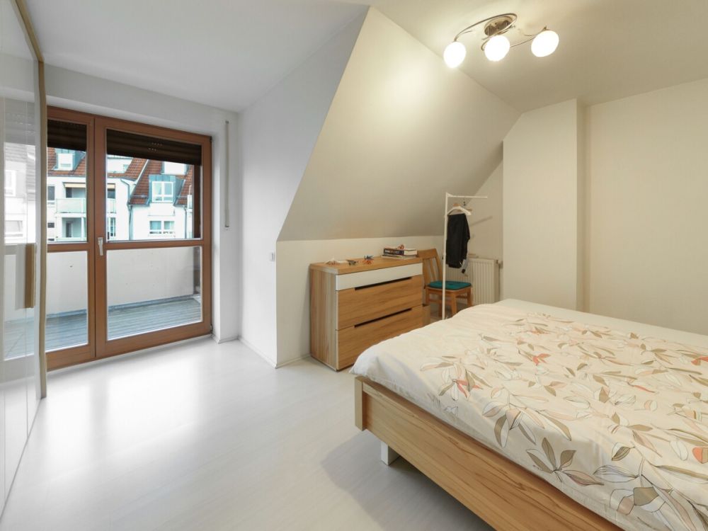 Ihr Mieter ist schon da - Dachgeschoss-Wohnung mit zwei Balkonen in Ansbach (6)