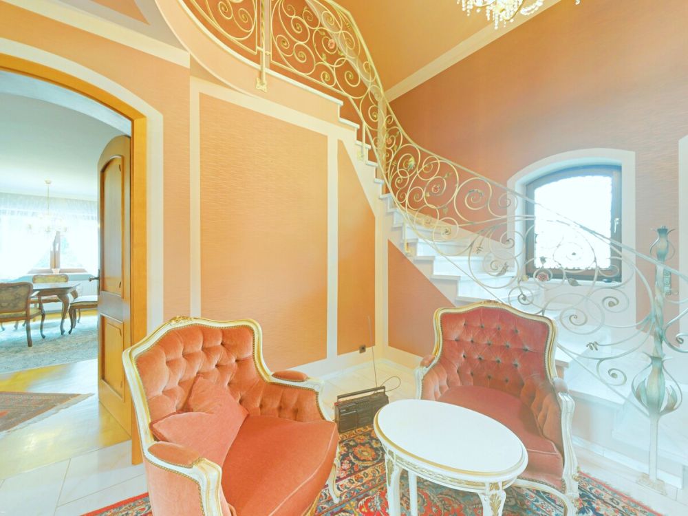 Hier werden Träume wahr - Großzügiges Traumhaus direkt am Rothsee!