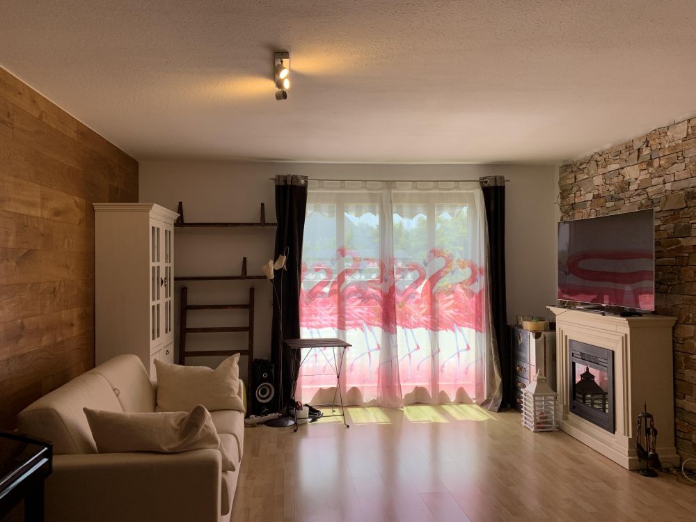 Charmante Dachgeschosswohnung mit Südbalkon und Tiefgaragenstellplatz in Augsburg-Oberhausen