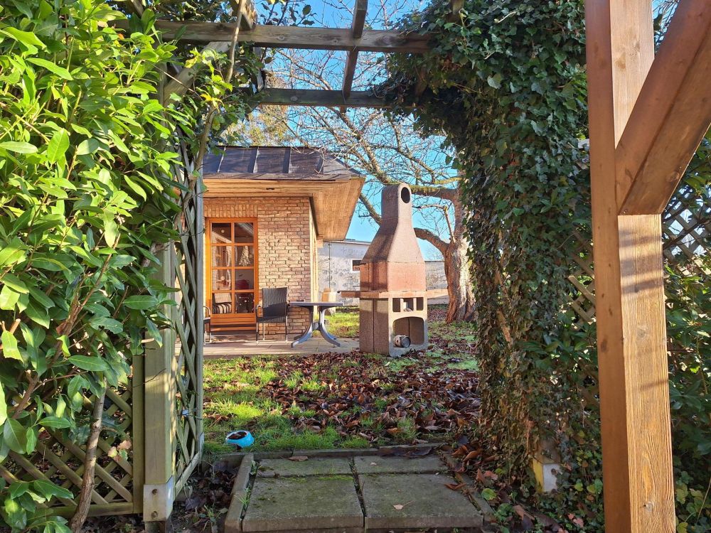 Drei in Einem - Zwei schöne Einfamilienhäuser nebst Einliegerwohnung in Kappeln/Kopperby