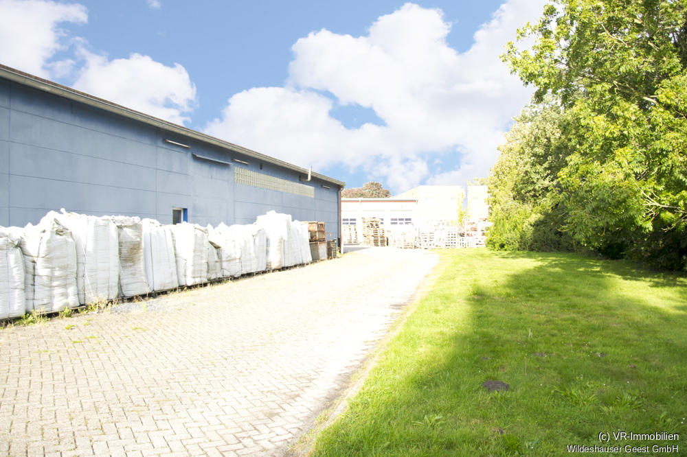 Ansicht nordöstliche Traufseite der vorderen Halle.