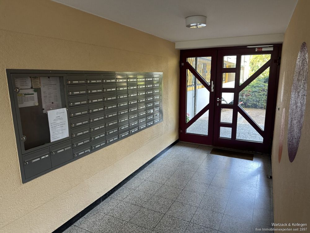 Über den Dächern von Schwaig - 3-Zimmer-Wohnung mit Ausblick, Balkon, Einbauküche und Garage