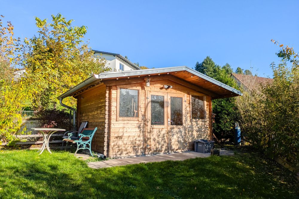 Multi-Talent: Kernsaniertes Mehrfamilienhaus mit 3 Wohnungen im schönen Mossautal!