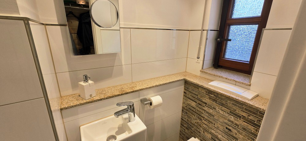 Charmante, möblierte Doppelhaushälfte in guter Lage von Raunheim – renoviert und familienfreundlich