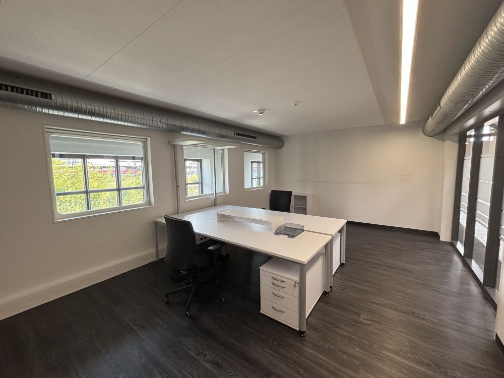 *EINZIGARTIG & MODERN*
geräumige Mietgewerbefläche direkt am Bahnhof von Rheine! (7)