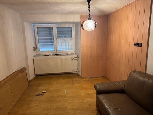 Großzügiges Wohnhaus mit Ausbaureserve