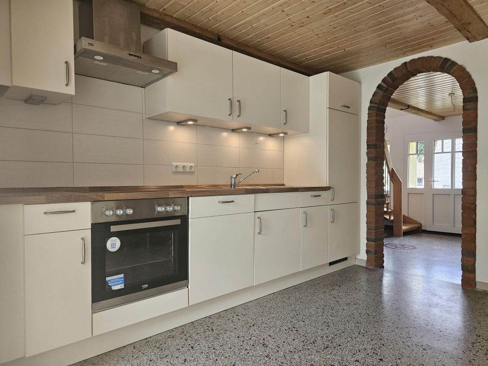 Wohnen und vermieten: Energetisch saniertes Haus mit 2 separaten Wohneinheiten