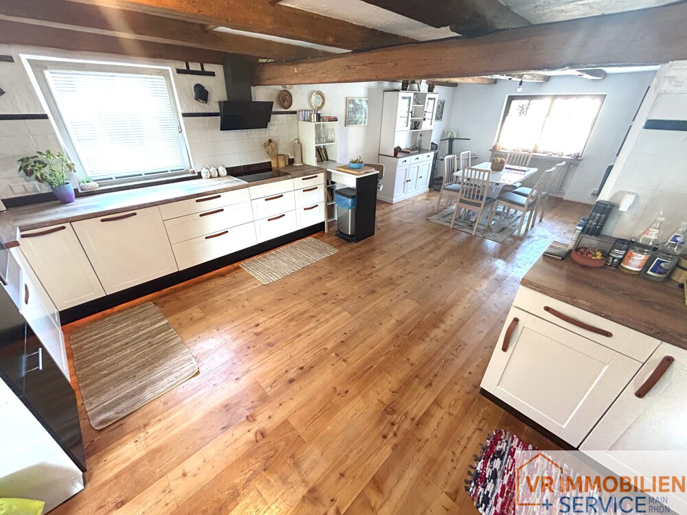 Urlaub für Gäste und ein Zuhause für Sie! - Wohnhaus mit Pension in idyllischer Lage von 97647 Hausen!