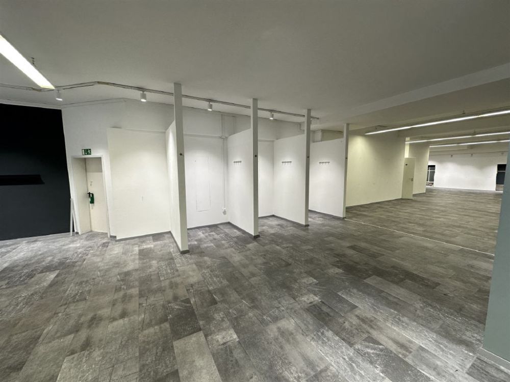 / Ihr neuer Standort in der Fußgängerzone - Hohe Passantenfrequenz!