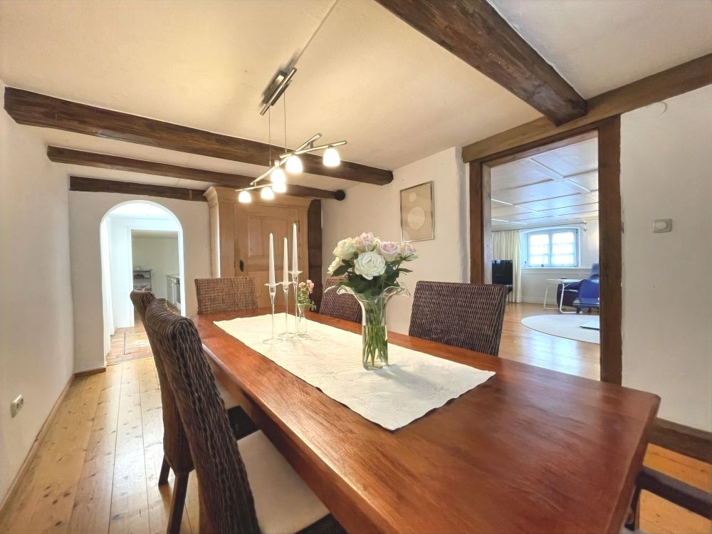 Seltene Gelegenheit - stilvoll saniertes Bauernhaus mitten im Ostallgäu