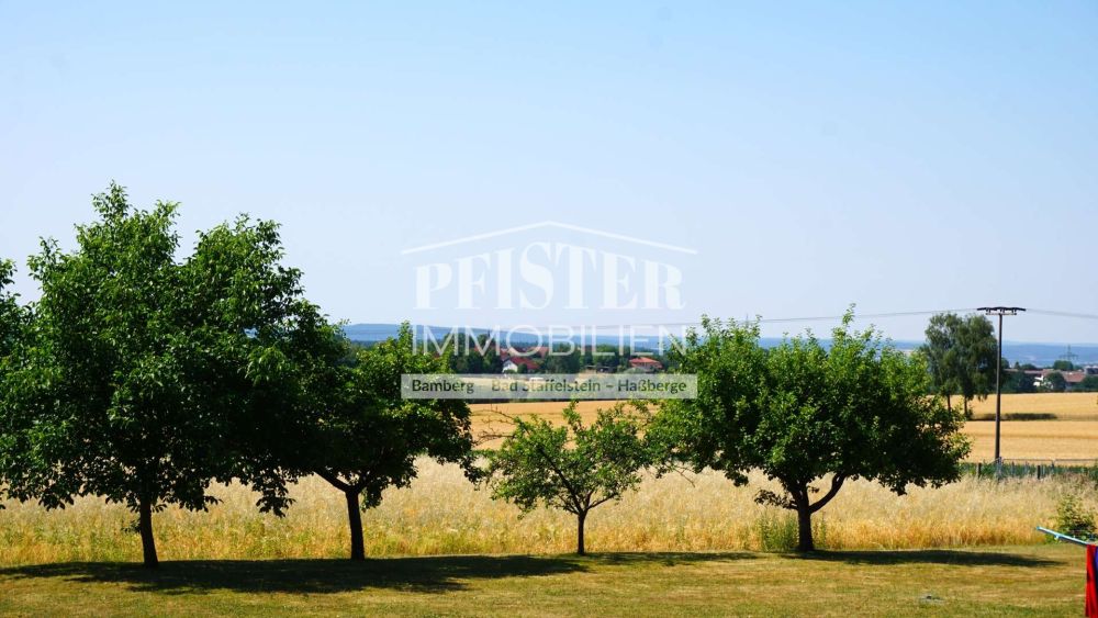 Denkmalgeschütztes Bauernhaus mit Nebengebäude und kleinem Garten in Sassendorf