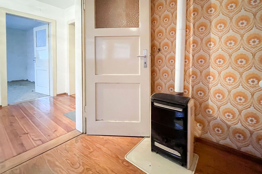 Großzügiges Wohnhaus in naturnaher Lage - ein Rohdiamant für kreative Gestalter