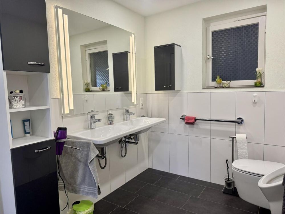 EFH - modernisiertes Badezimmer