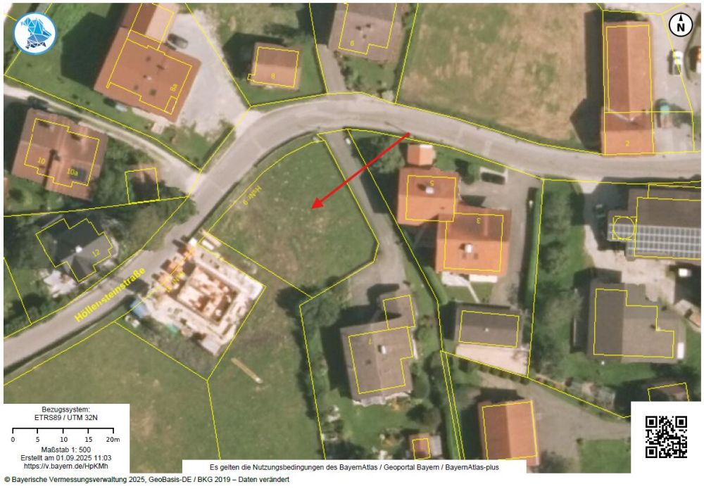 Sonnenverwöhntes, frei bebaubares Grundstück mit Bergblick
