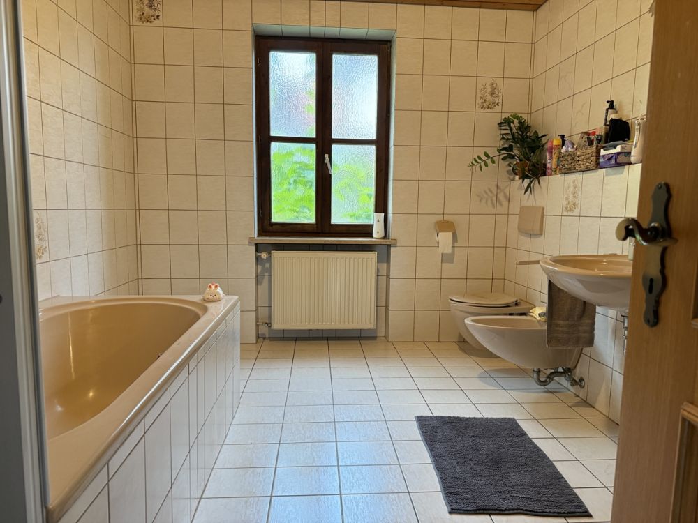 Individualisten aufgepasst – Historisches Anwesen mit vielfältigen Nutzungsmöglichkeiten in Thumsenreuth!