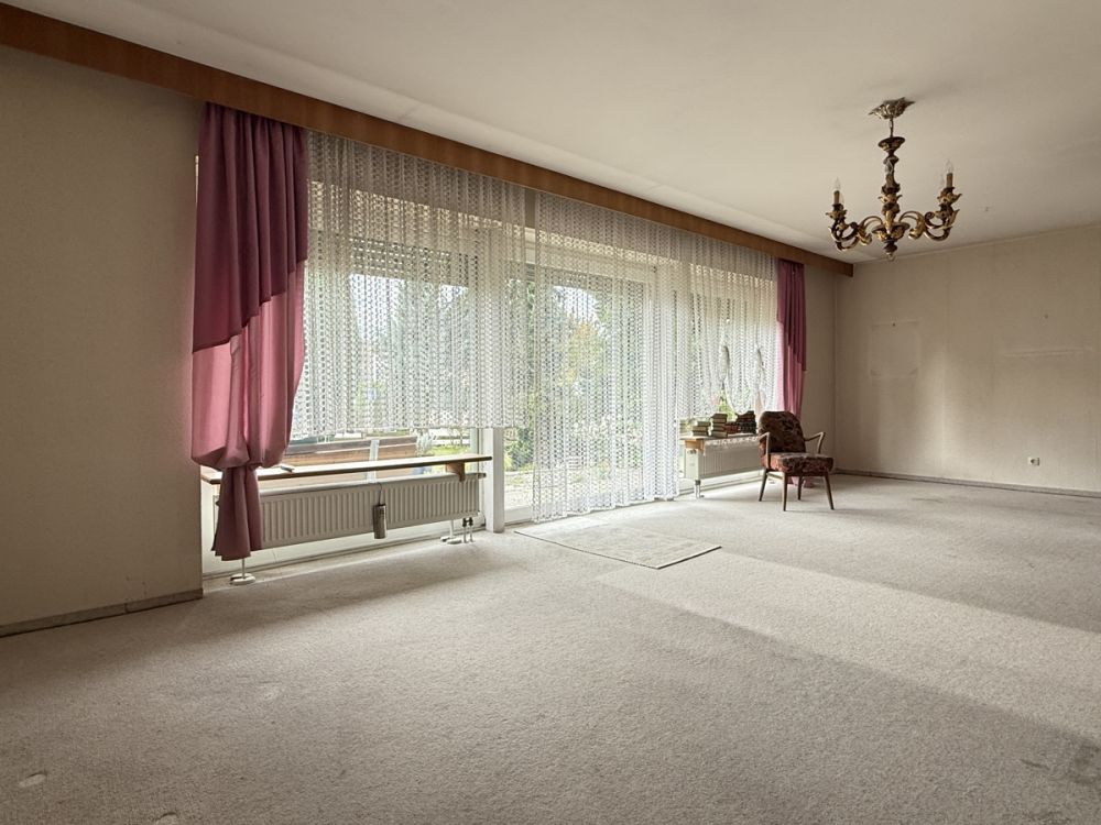 Freistehendes Einfamilienhaus in Weiden - Ost