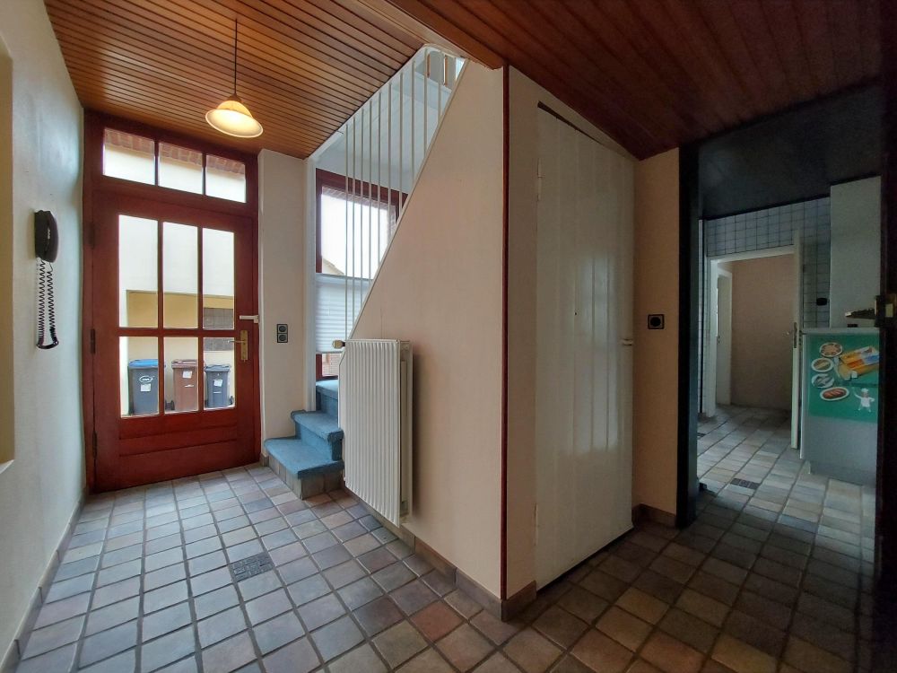 Ein Zuhause mit Potenzial – gemütliche Doppelhaushälfte mit Wintergarten, Carport und Gewächshaus