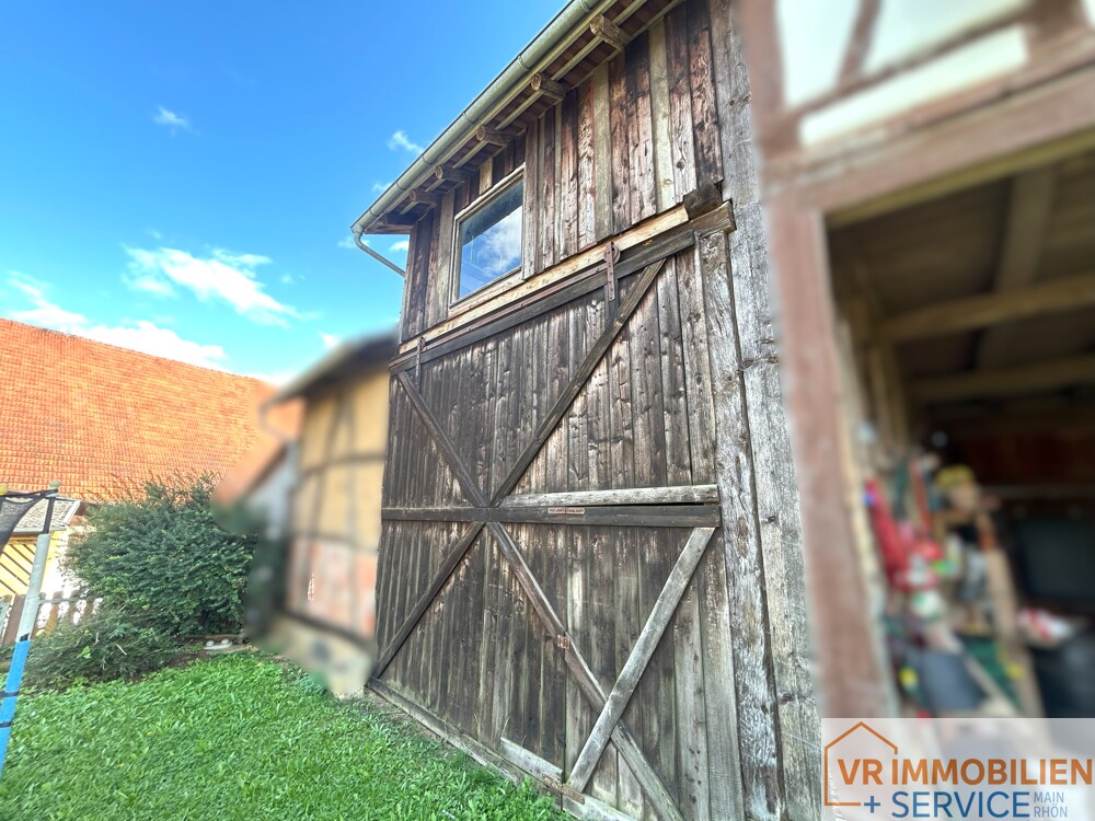 Wohnen & Leben auf dem Land: Großzügiges Wohnhaus mit Halle und Garten in 97633 Gollmuthhausen!
