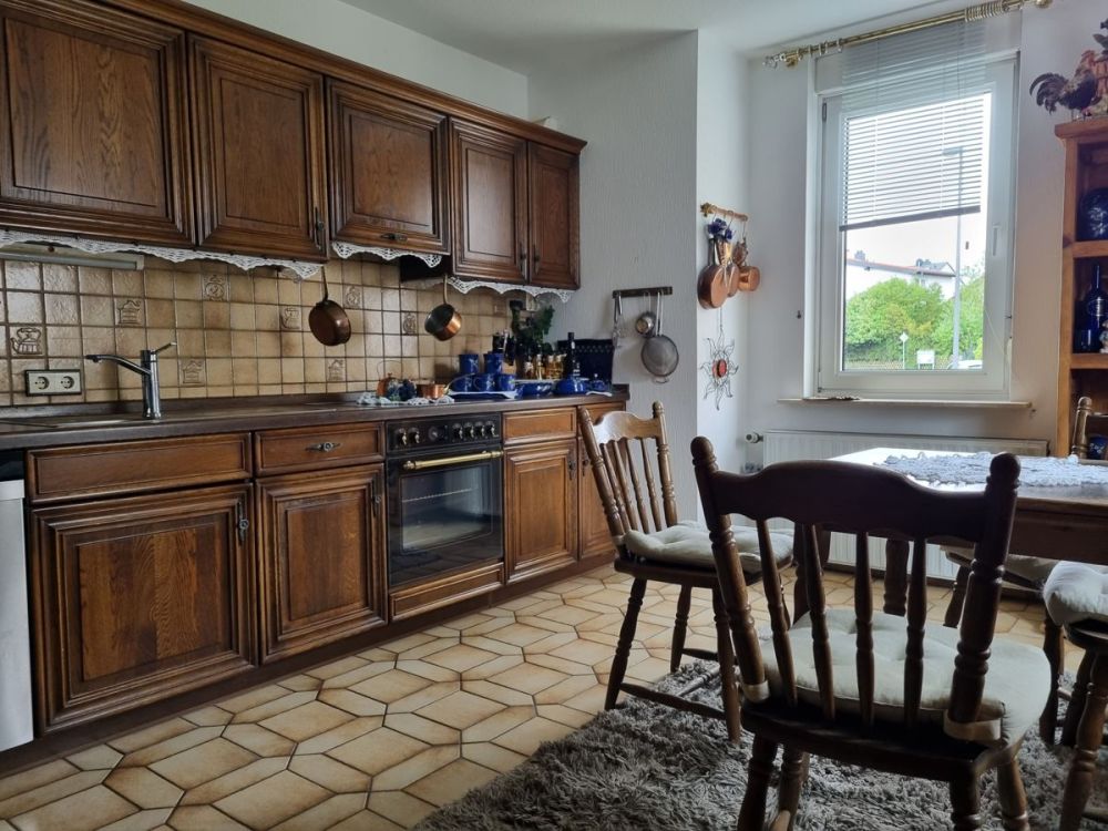 Zweifamilienhaus mit weiterer Ausbaumöglichkeit!