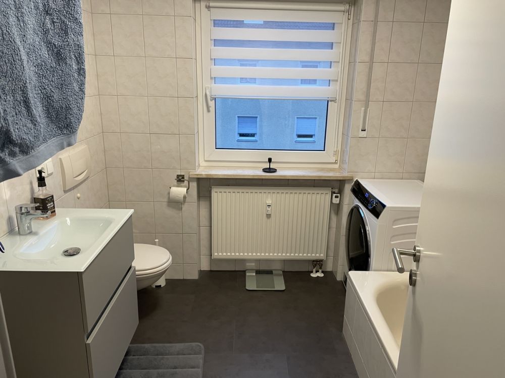 Sehr schöne, sonnige 3-Zimmer-Wohnung mit Balkon und Stellplatz in Altenstadt/WN zu verkaufen!