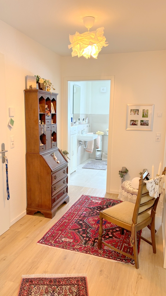 Bezugsfreie, neuwertige 2-Zimmer-Wohnung mit Terrasse, Gartenanteil und Garage in Bad Zwischenahn