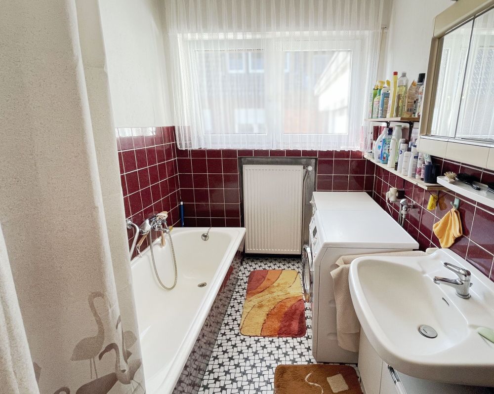 Jede Menge Möglichkeiten...
Zweifamilienhaus in ruhiger und zentraler Lage von Emsbüren (7)