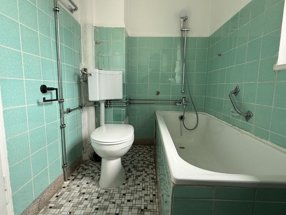 Klein aber fein - leerstehendes Reihenmittelhaus in ruhiger Siedlung in Weiden - Hammerweg