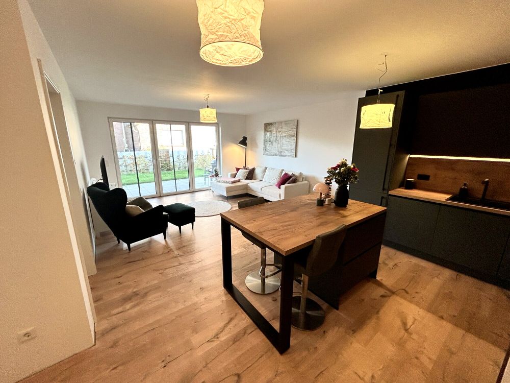 *Ein echter Hingucker*
Schicke Wohnung mit kleinem Garten in toller Lage von Neuenkirchen/St. Arnold