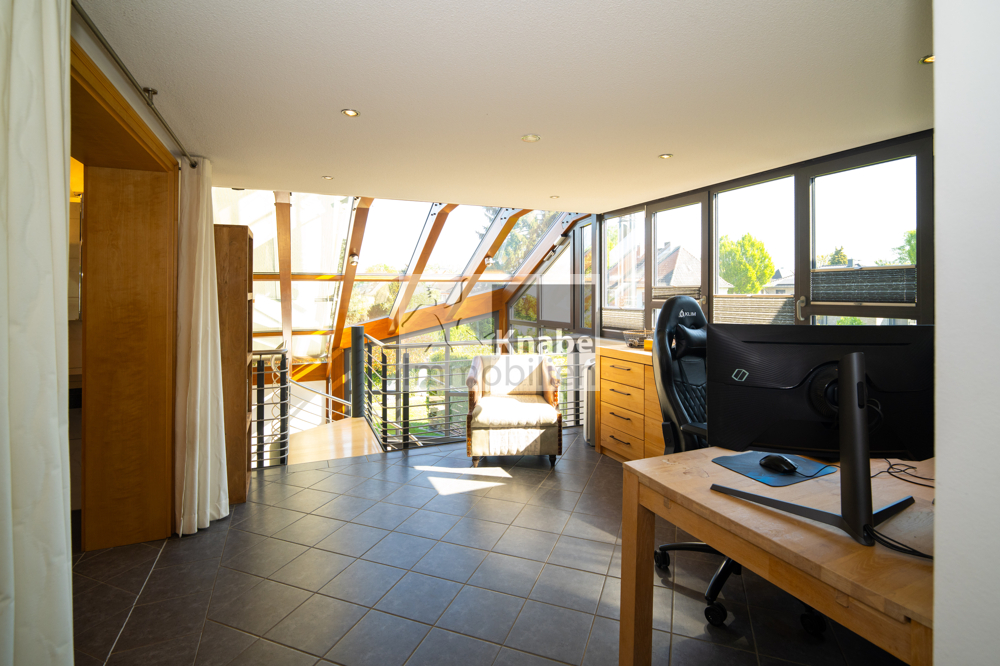 Sonnenverwöhnte Architektur trifft exklusiven Wohnkomfort!