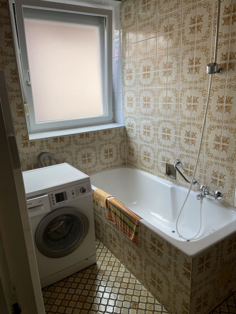 Renovierungsbedürftiges Einfamilienwohnhaus am Stadtrand von Neustadt a. d. Waldnaab