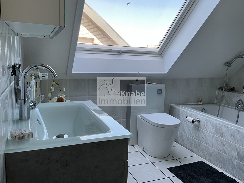 Sonnenlichtverwöhnt: Ihr Zuhause mit Balkon & eigenem Garten!