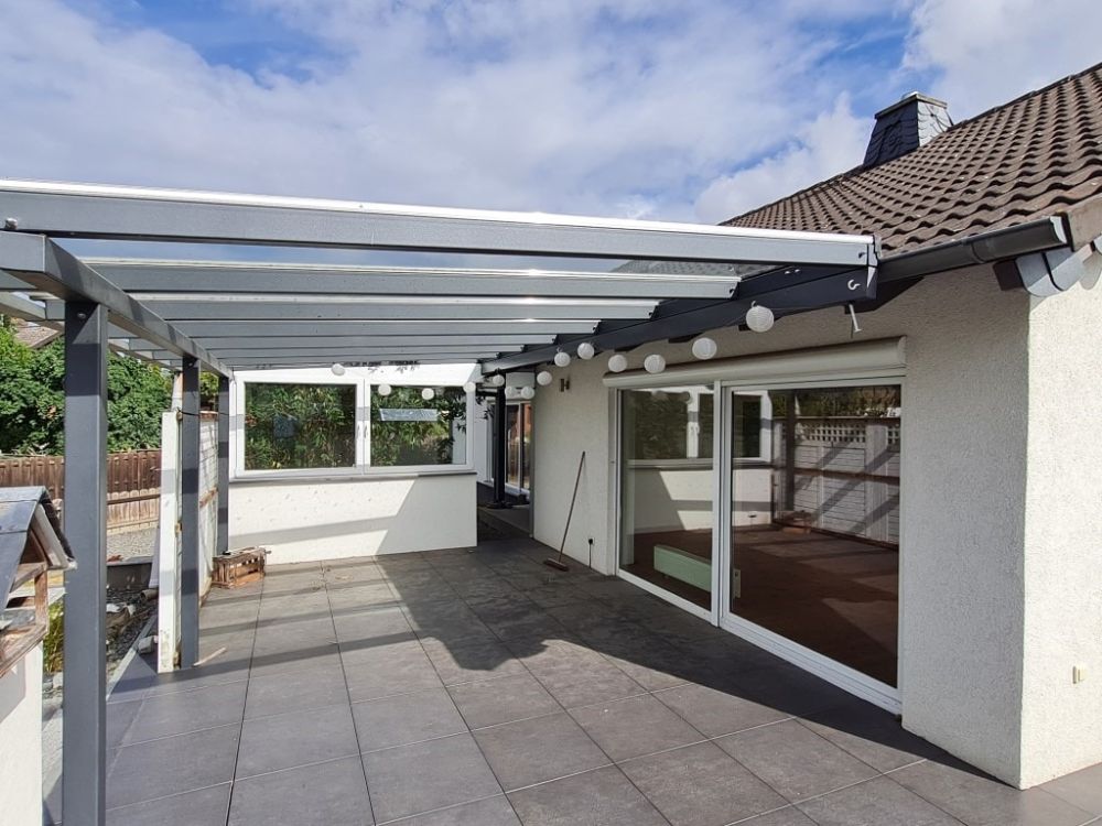 großzügiges Doppelcarport für 2 Fahrzeuge