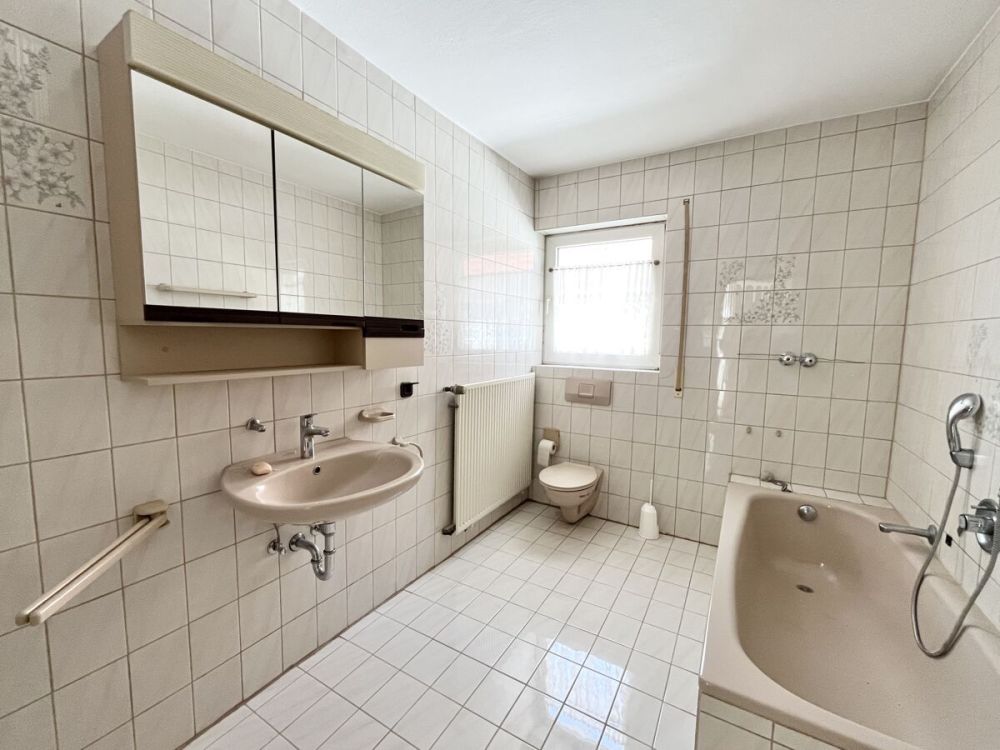 Traumhafte Doppelhaushälfte mit 500 m² Grundstück im Herzen Eschborns