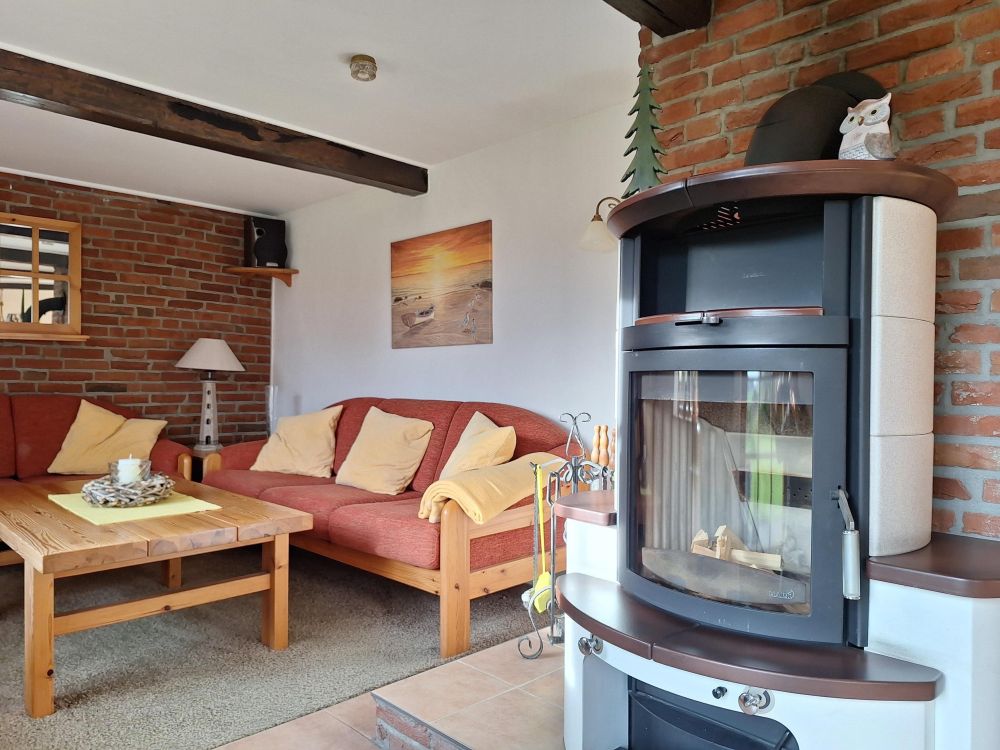 Zauberhafte Reetkate in Sackgassenendlage in den Feldern von Esgrus