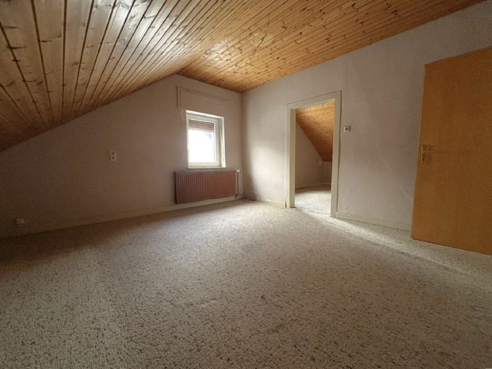 / Familienfreundliches Stadthaus in Hüsten - Viel Platz & Entwicklungspotenzial