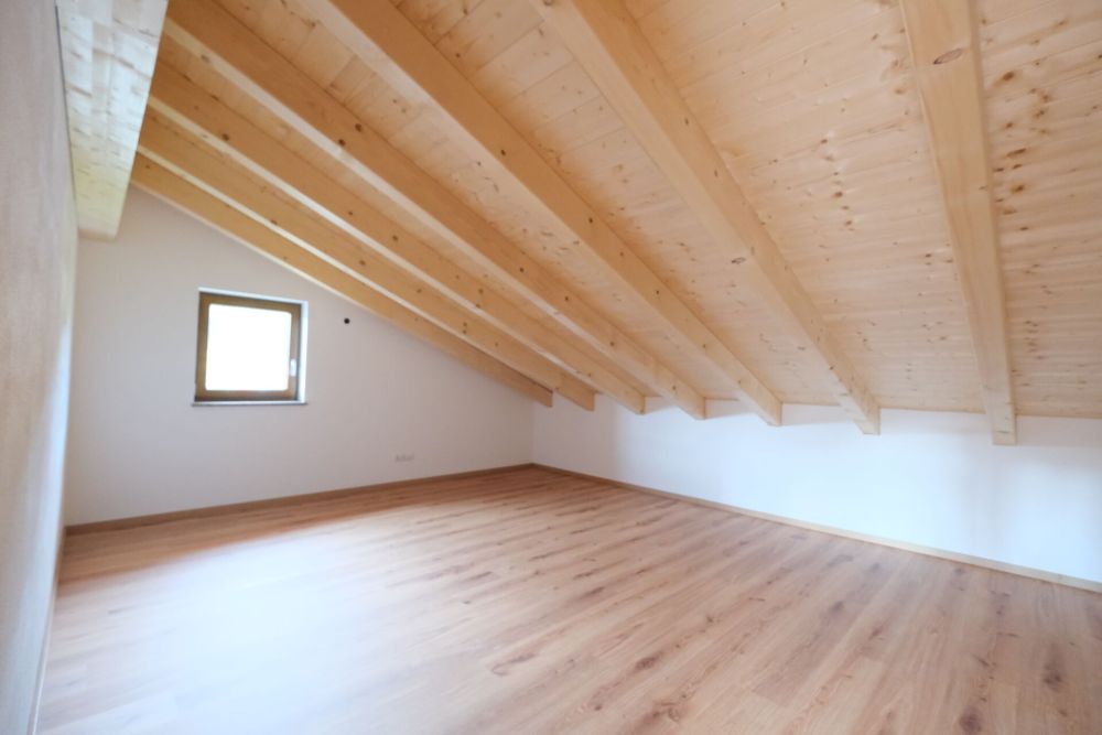 Erstbezug. Hochwertige Materialien. Lichtdurchflutet.