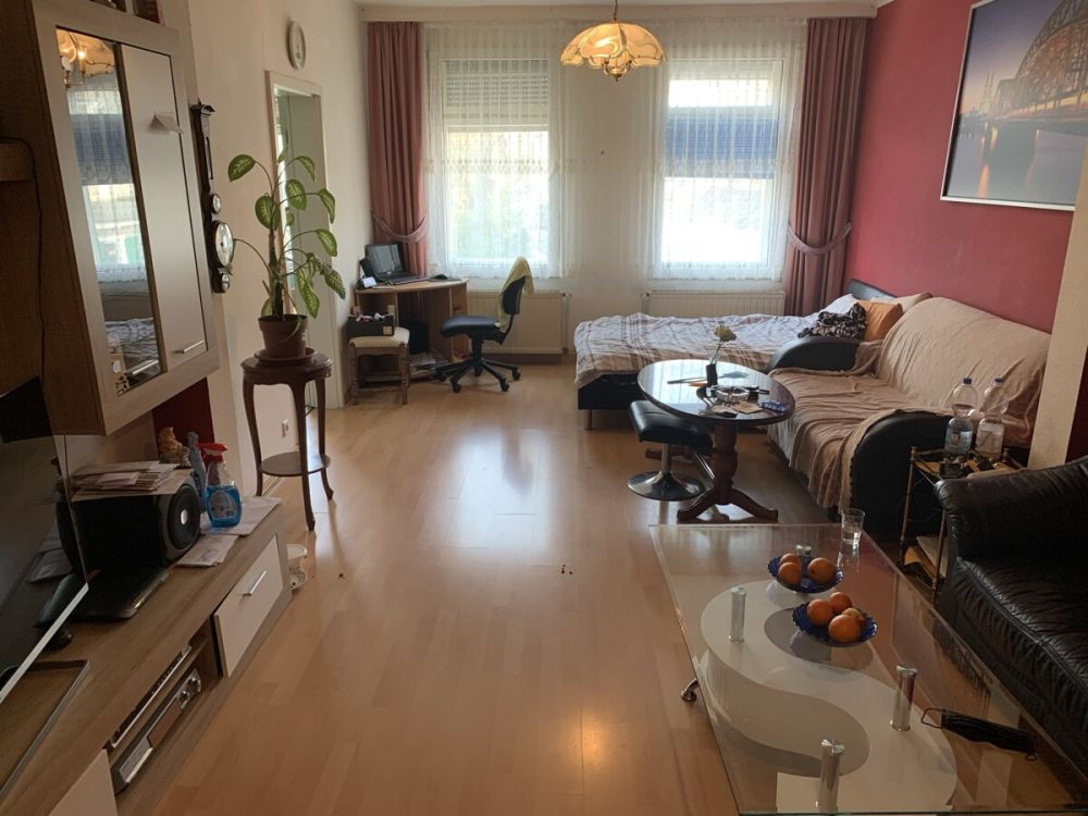 Wohn-/Geschäftshaus mit Erweiterungspotential in Bergisch Gladbach - Stadtmitte