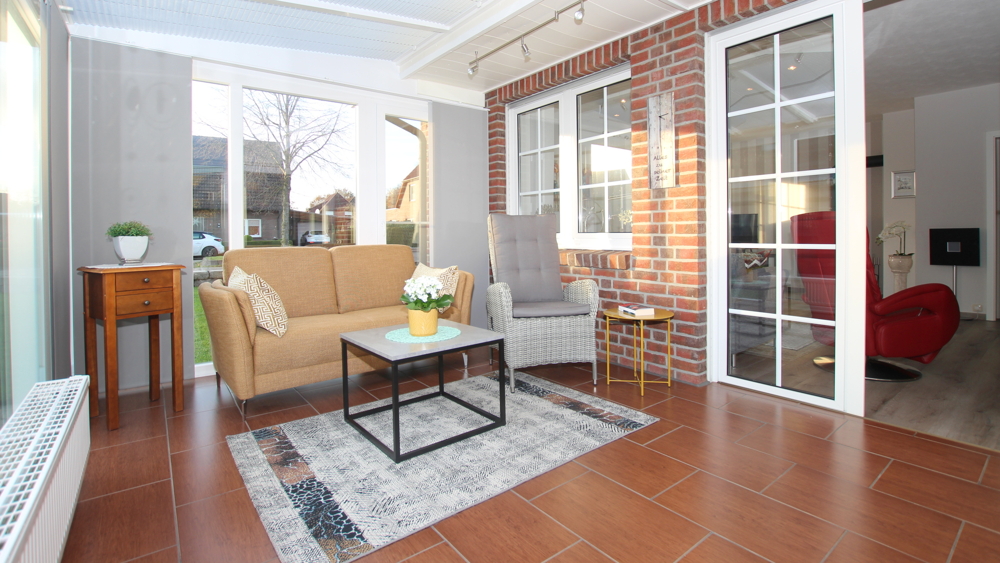 Attraktives EFH mit Wintergarten, Nebengebäude und großzügigem Garten in zentraler Lage von Edewecht