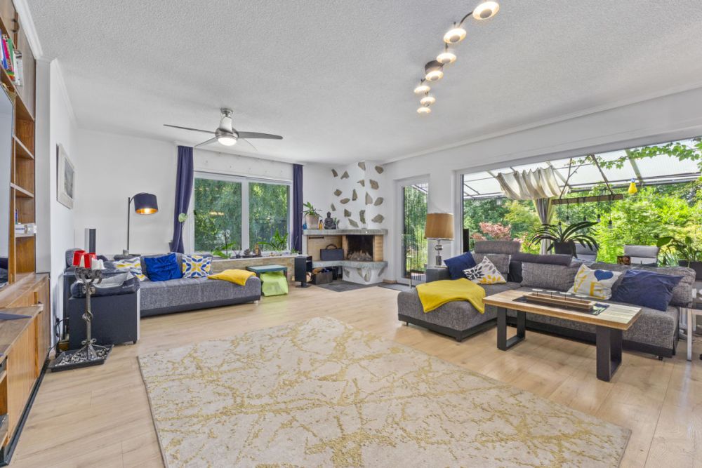 Freistehendes Einfamilienhaus - hochwertig saniert - KFW 85