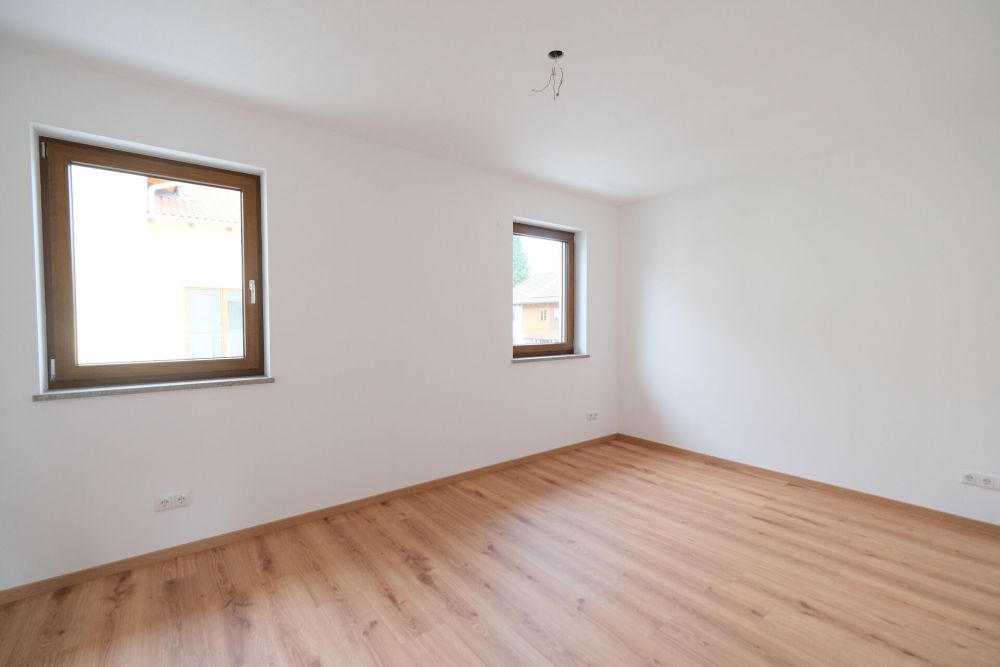 Erstbezug. Hochwertige Materialien. Lichtdurchflutet.