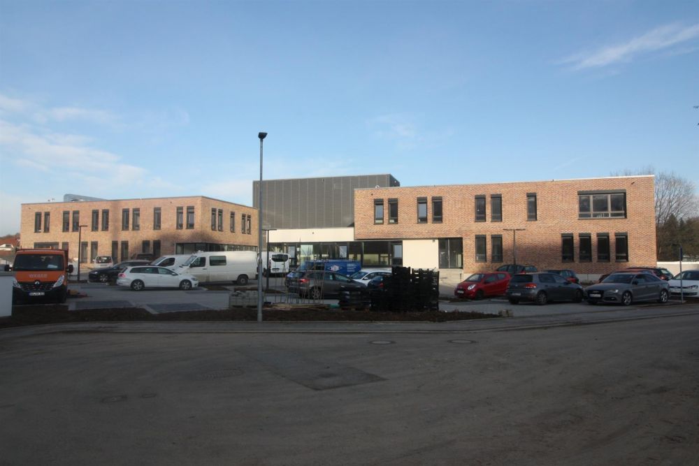 Moderne Räumlichkeiten in sehr guter Lage