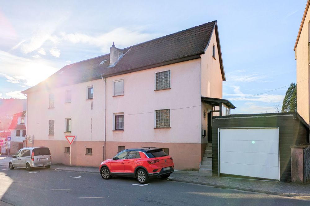 Interessantes Rendite-Objekt in der Kurstadt Bad König - ein Haus und jede Menge Möglichkeiten!