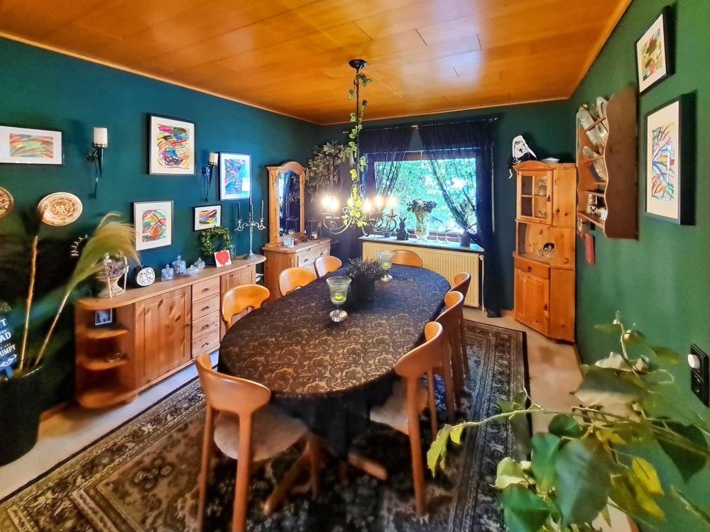 Gepflegtes Einfamilienhaus in ruhiger Lage - hundefreundlich dank voll umzäunten Grundstück