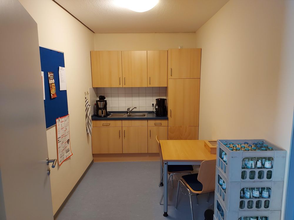 Gut durchdachtes, ehemaliges Bankgebäude mit 10 Stellplätzen