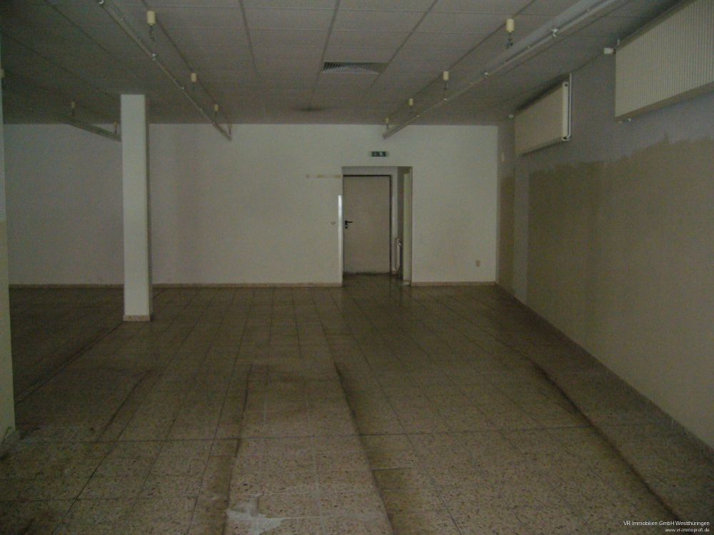 Große Gewerbefläche in Tonna!