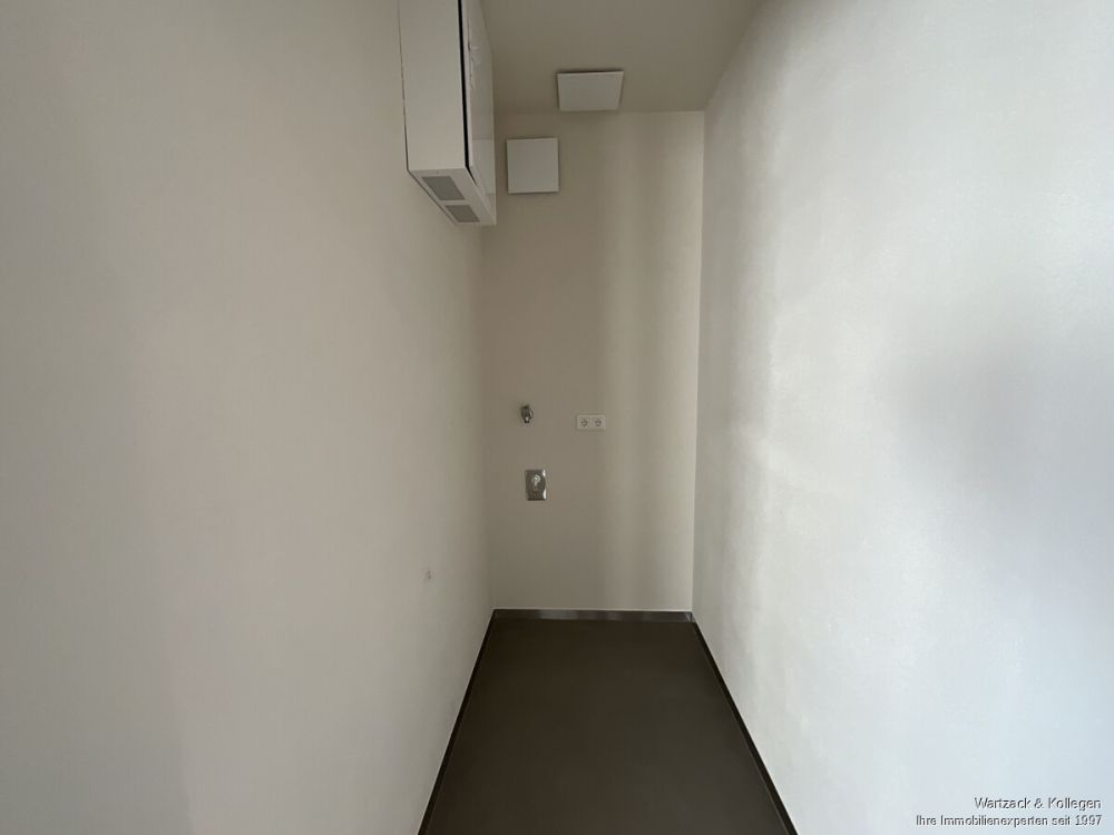 Neubau-Erstbezug: 
Wunderschöne, helle Dachterrassenwohnung 
in Schwabach-Penzendorf