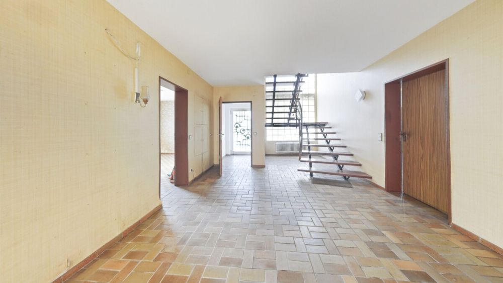 Gestalten Sie Ihr Traumhaus in Zirndorf-Bronnamberg. Großzügiges Einfamilienhaus mit viel Potenzial (7)