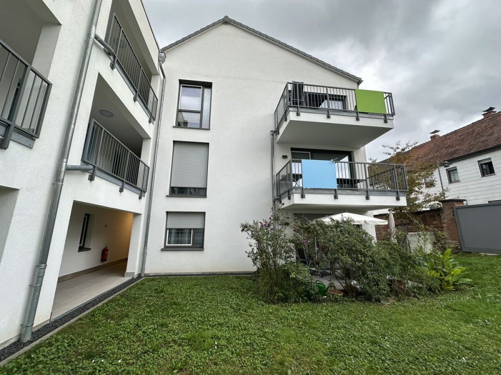 Vermietete, altersgerechte 2-Zimmer-Wohnung mit Terrasse in Wörth am Main