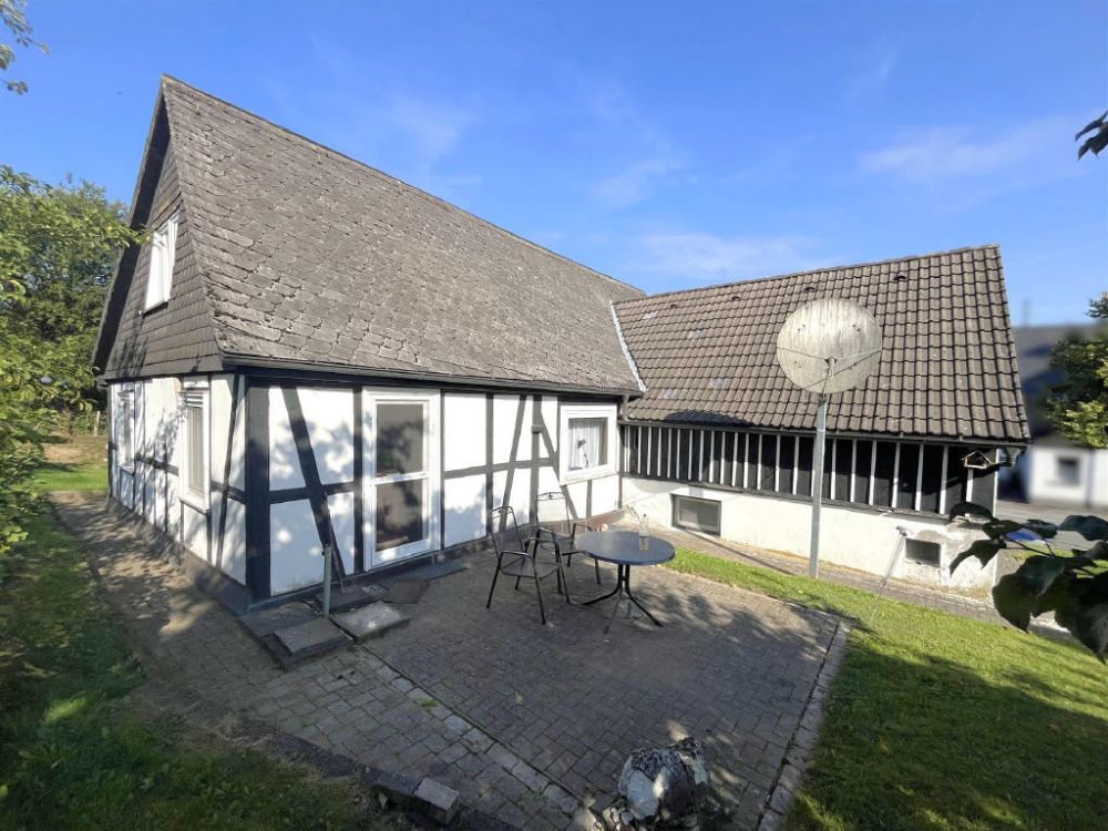 / Sanierungsobjekt mit Potenzial in Werpe!