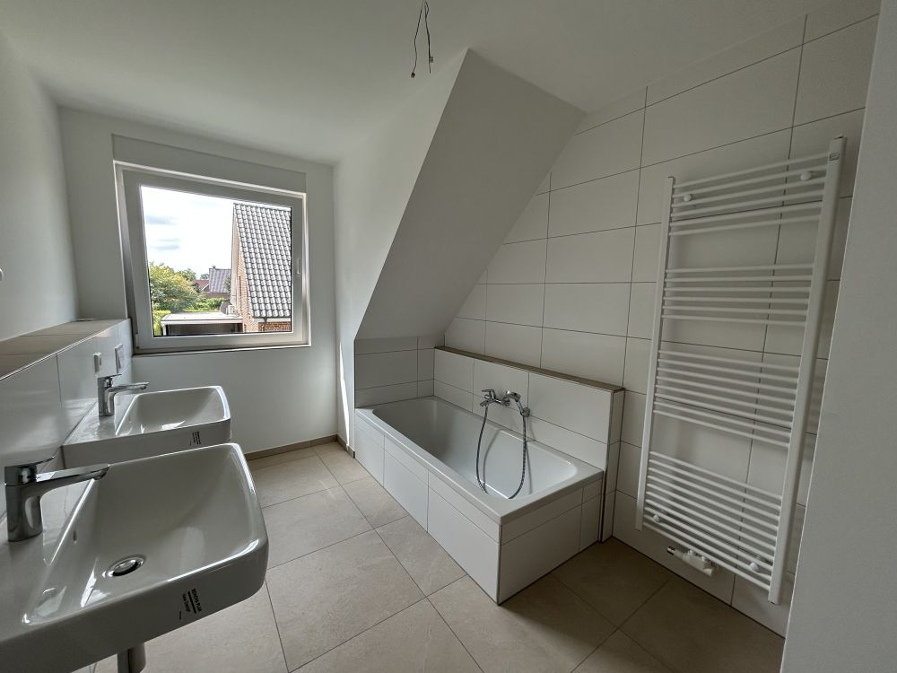 Modernes Familiennest bezugsbereit: stylisches Reihenendhaus im Düesberg-Viertel (7)